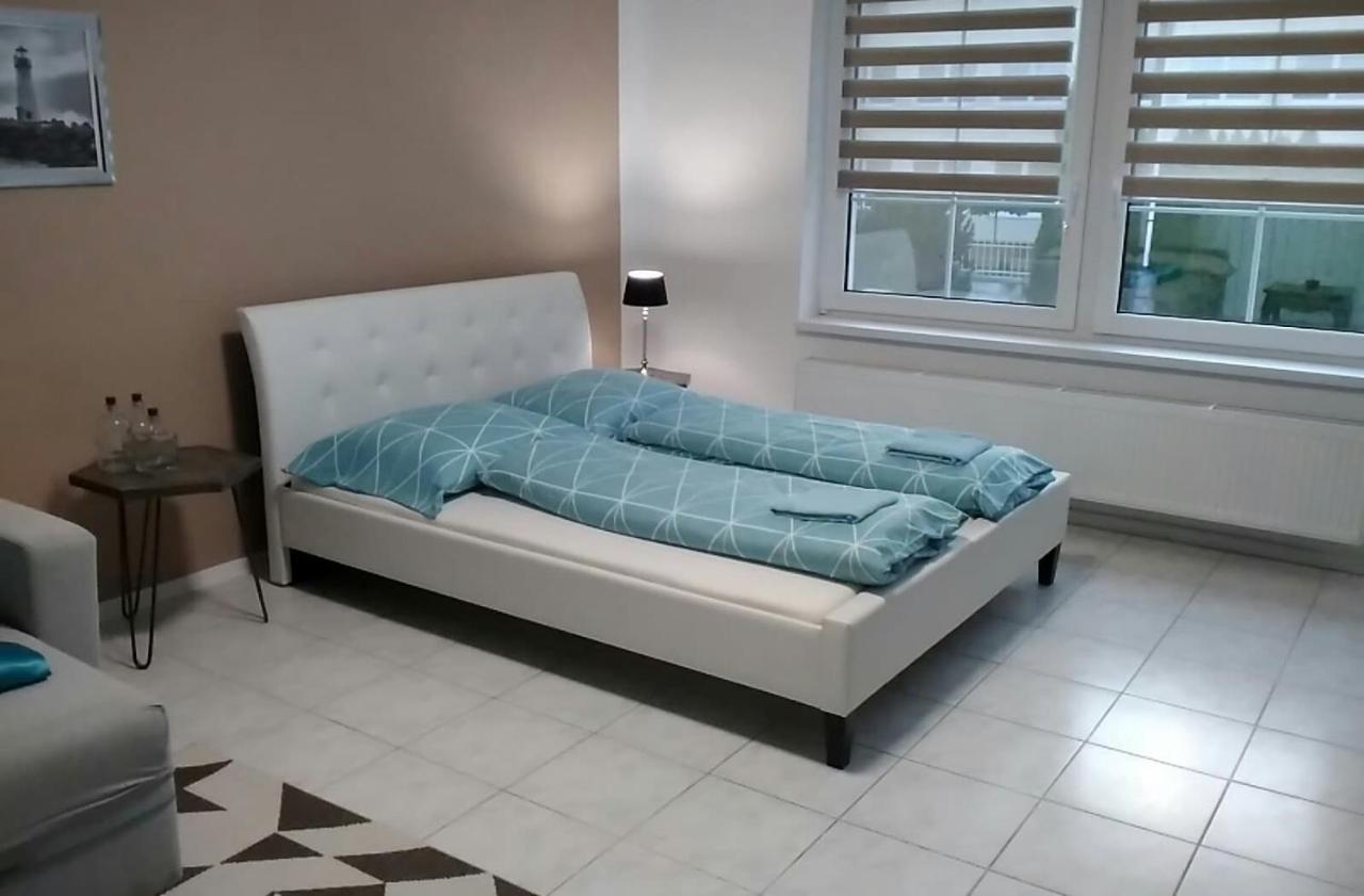 Slnecny Apartmanovy Dom Oslany Extérieur photo