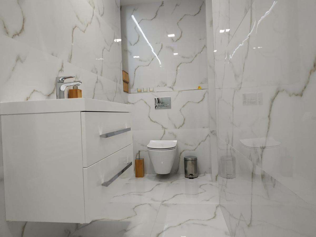 Slnecny Apartmanovy Dom Oslany Extérieur photo
