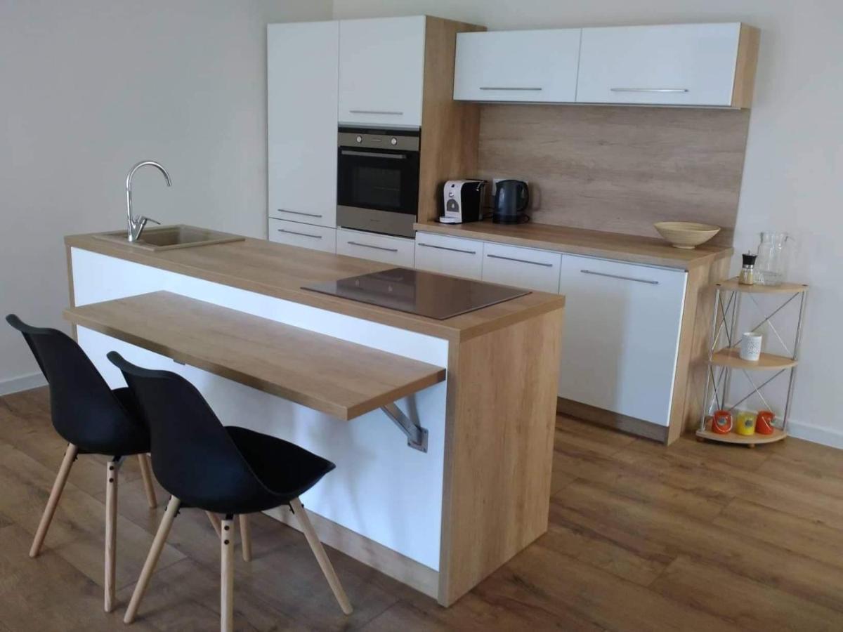 Slnecny Apartmanovy Dom Oslany Extérieur photo